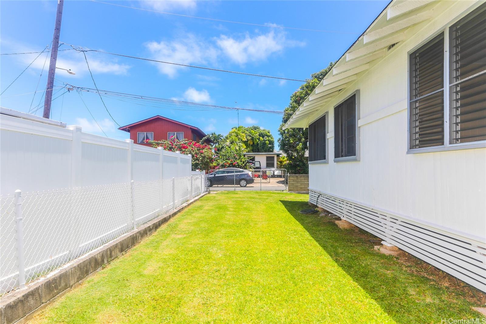 725  Kalolina Place Coconut Grove, Kailua home - photo 22 of 25
