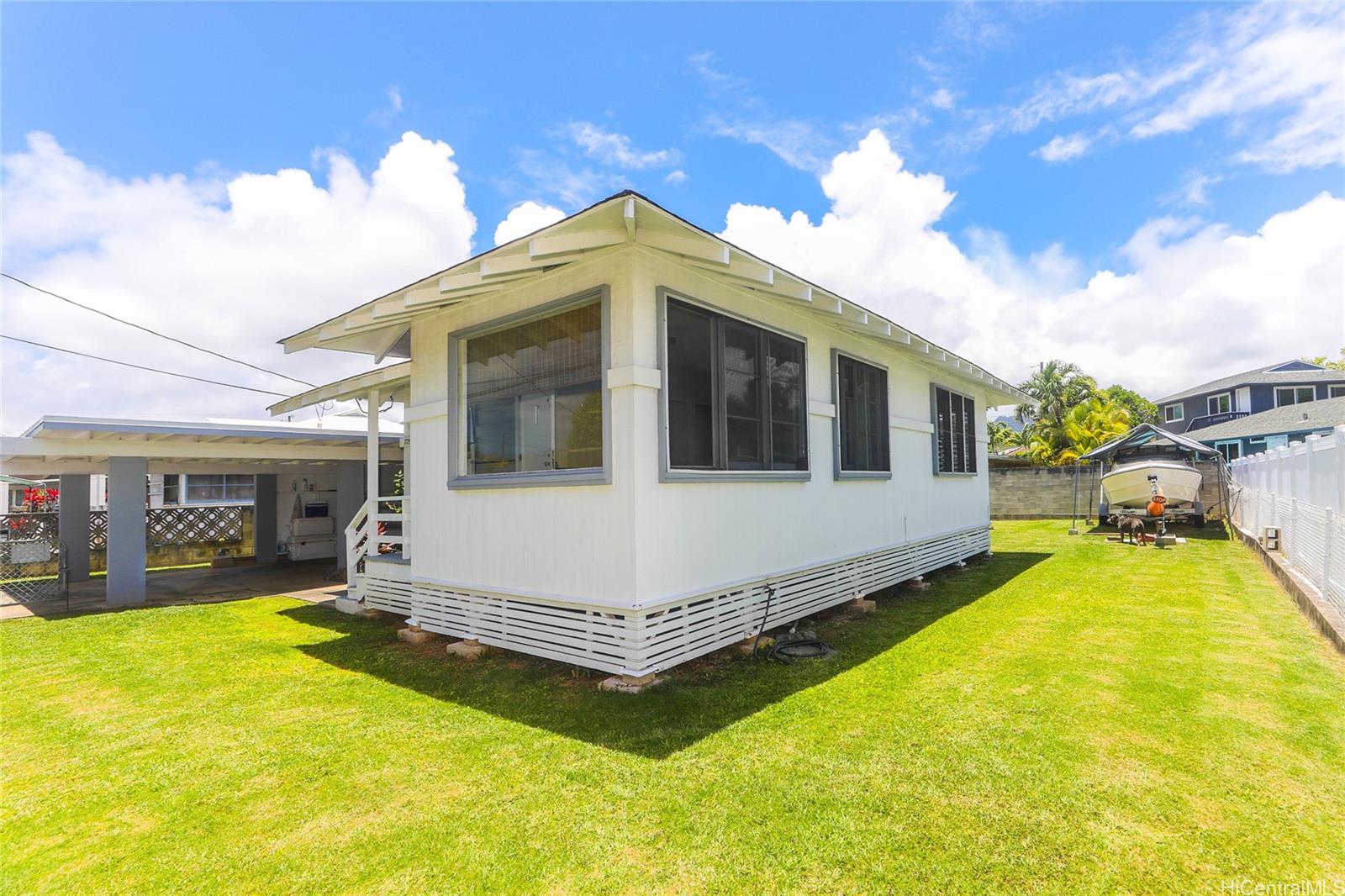 725  Kalolina Place Coconut Grove, Kailua home - photo 23 of 25