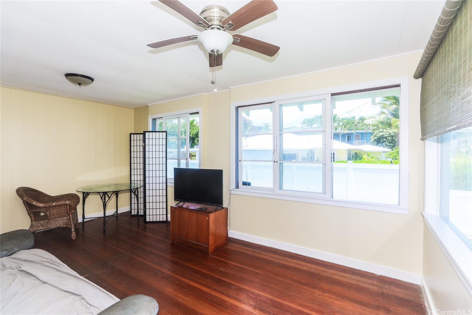 725  Kalolina Place Coconut Grove, Kailua home - photo 4 of 25