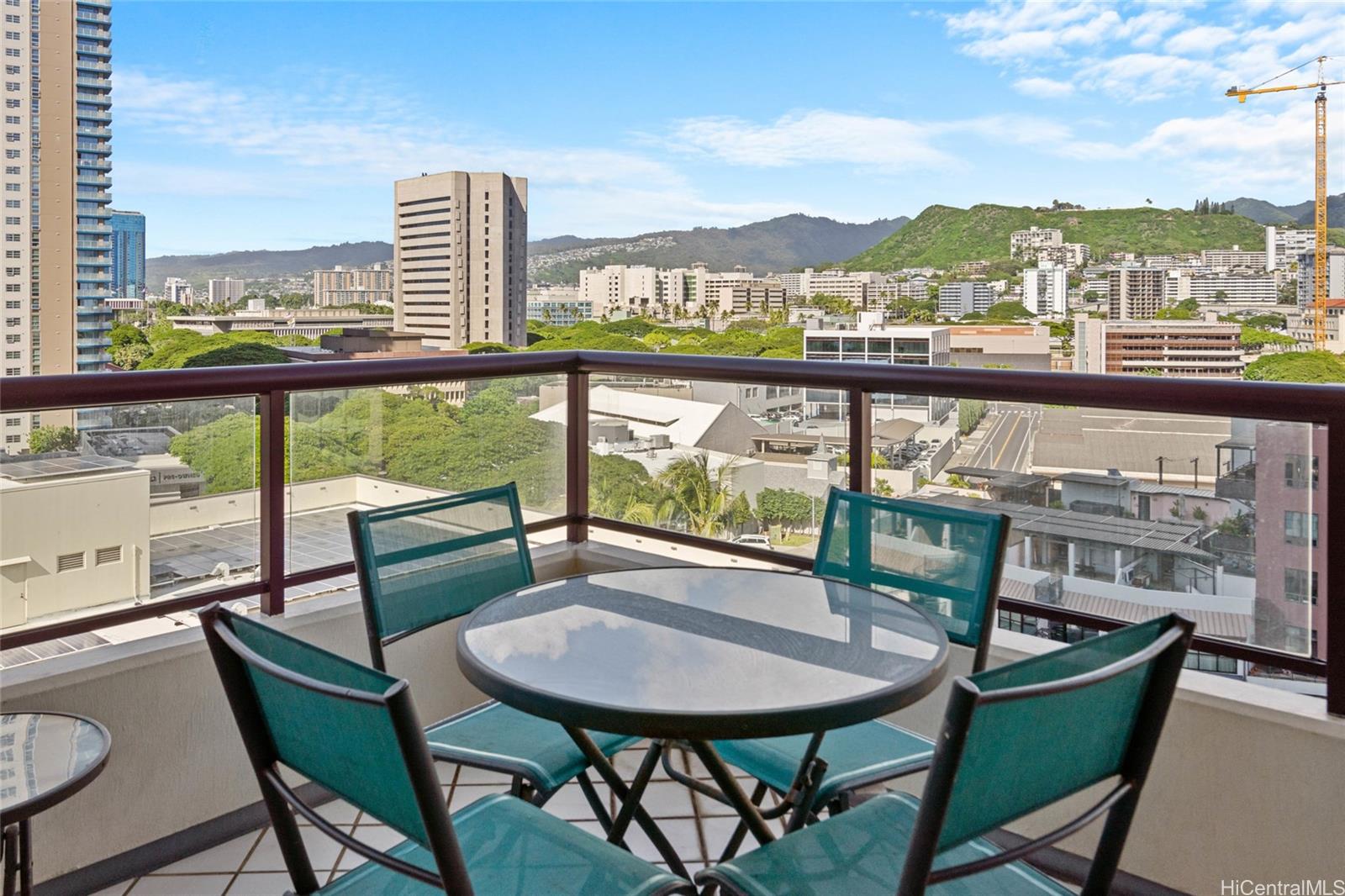 Imperial Plaza condo # 1005, Honolulu, Hawaii - photo 2 of 25