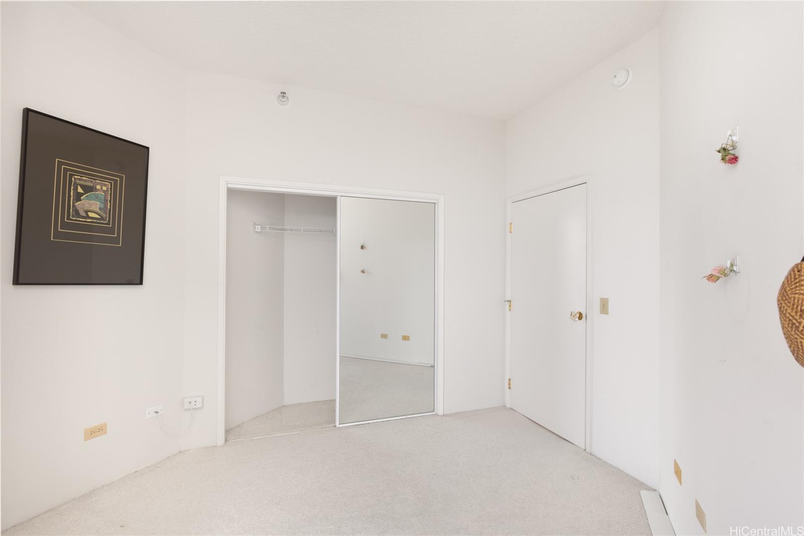 Imperial Plaza condo # 1201, Honolulu, Hawaii - photo 13 of 20