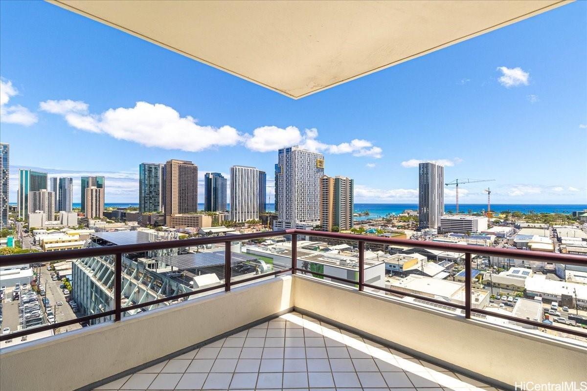 Imperial Plaza condo # 1802, Honolulu, Hawaii - photo 20 of 25