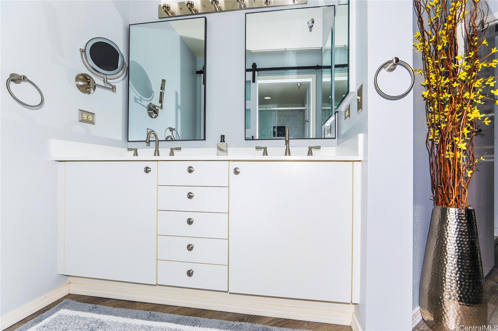 Imperial Plaza condo # 2601, Honolulu, Hawaii - photo 16 of 25