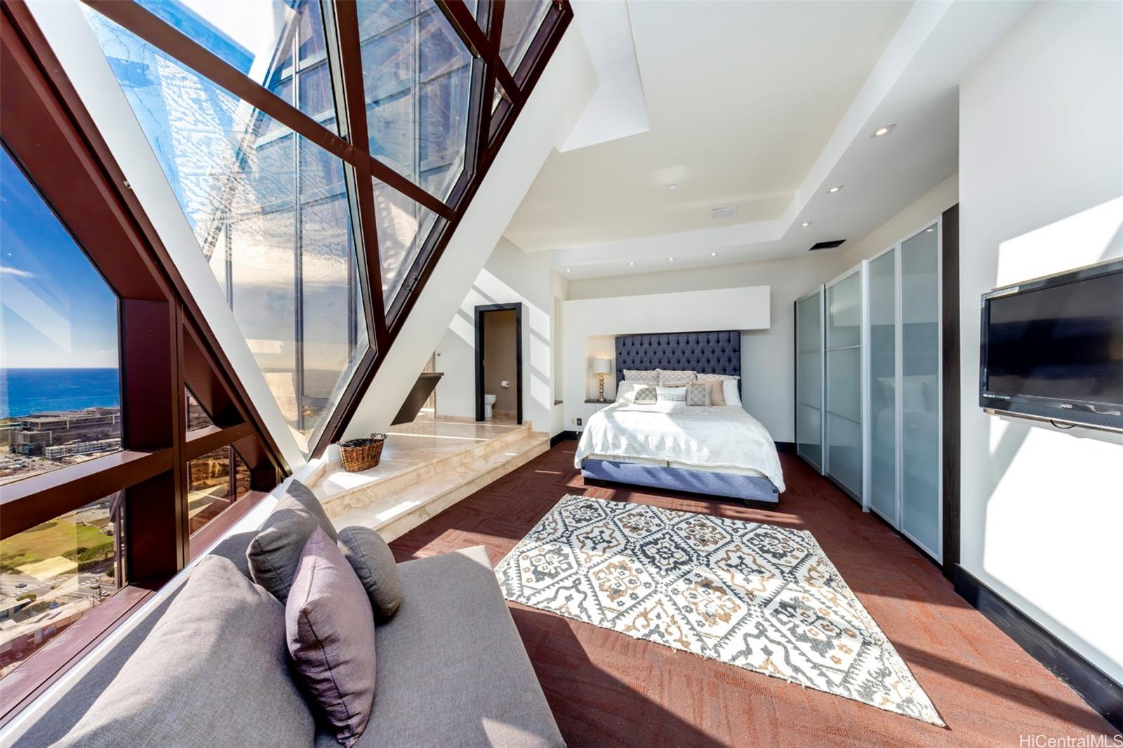 Imperial Plaza condo # 3901, Honolulu, Hawaii - photo 17 of 21