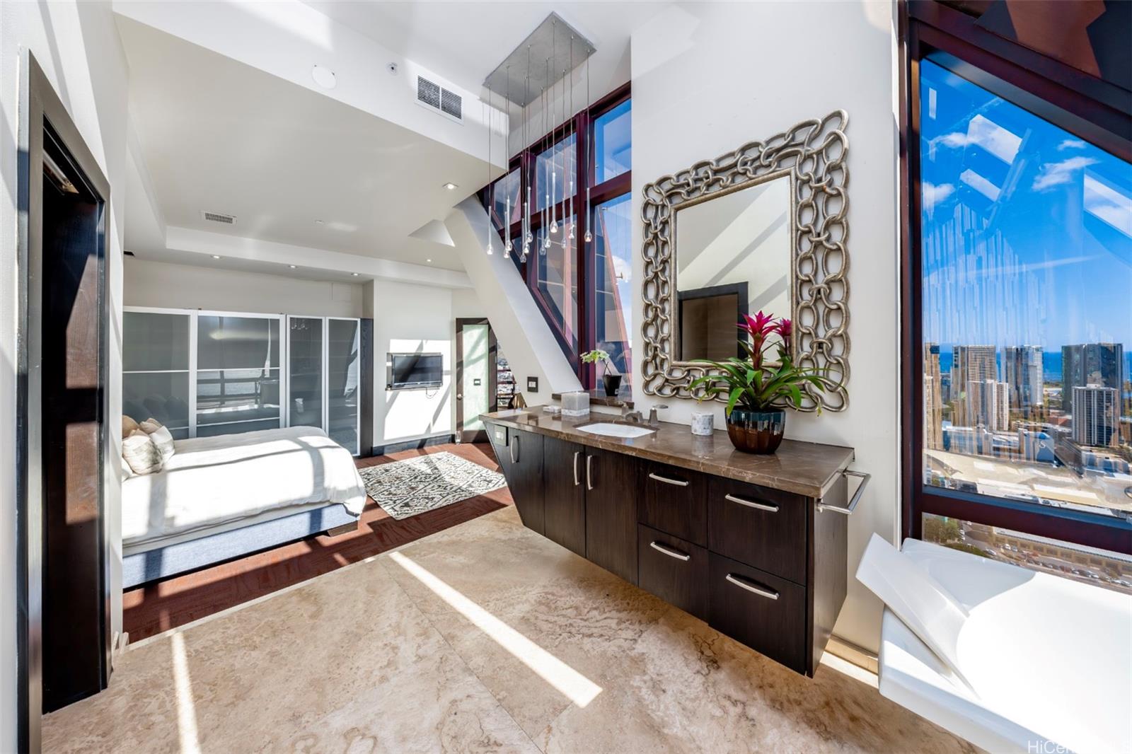 Imperial Plaza condo # 3901, Honolulu, Hawaii - photo 18 of 21