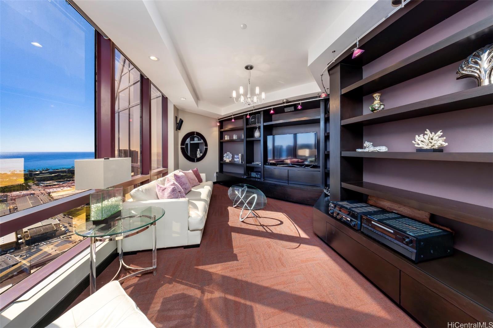 Imperial Plaza condo # 3901, Honolulu, Hawaii - photo 7 of 21