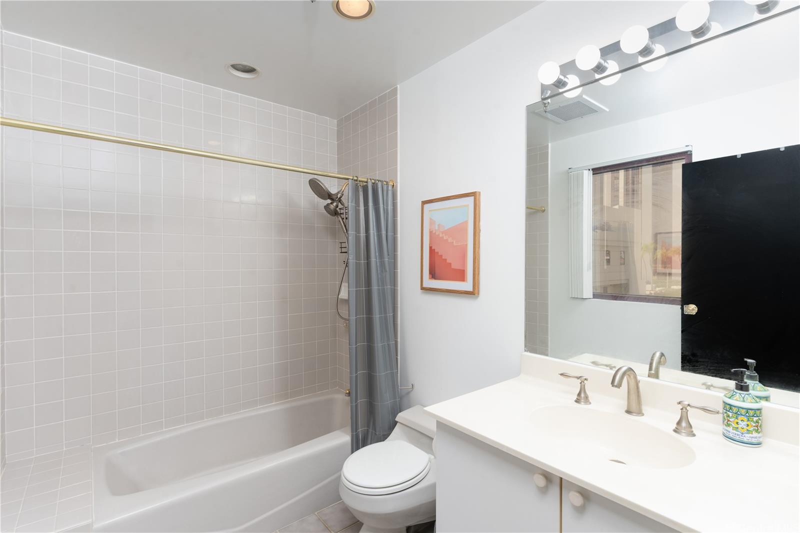 725 Kapiolani Blvd townhouse # 617, Honolulu, Hawaii - photo 16 of 18