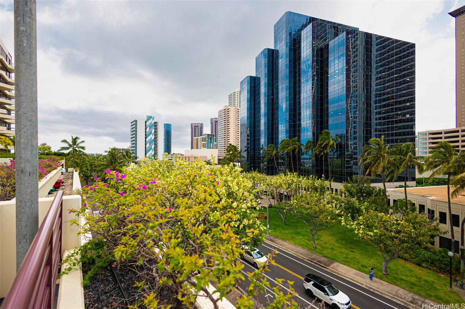 Imperial Plaza condo # 806, Honolulu, Hawaii - photo 20 of 25