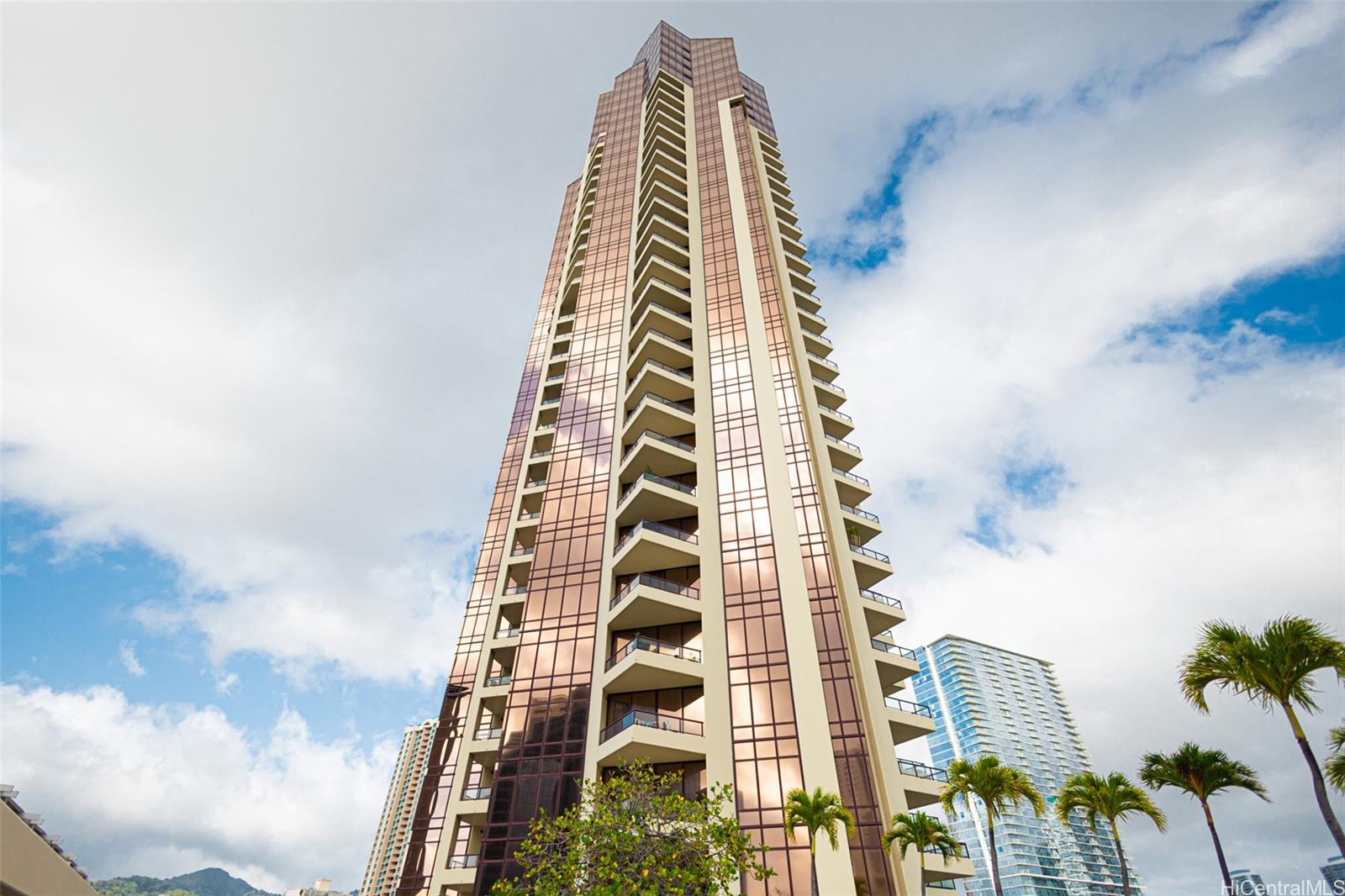 Imperial Plaza condo # 806, Honolulu, Hawaii - photo 22 of 25