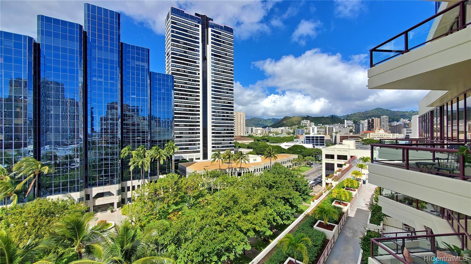 Imperial Plaza condo # 817, Honolulu, Hawaii - photo 16 of 25