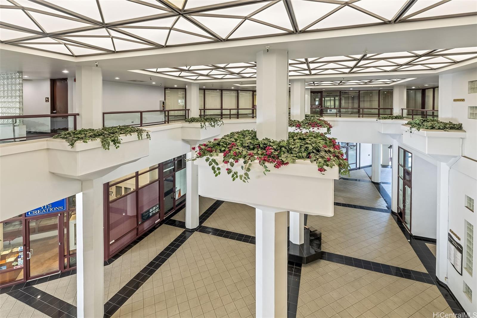 725 Kapiolani Blvd Honolulu Oahu commercial real estate photo12 of 12