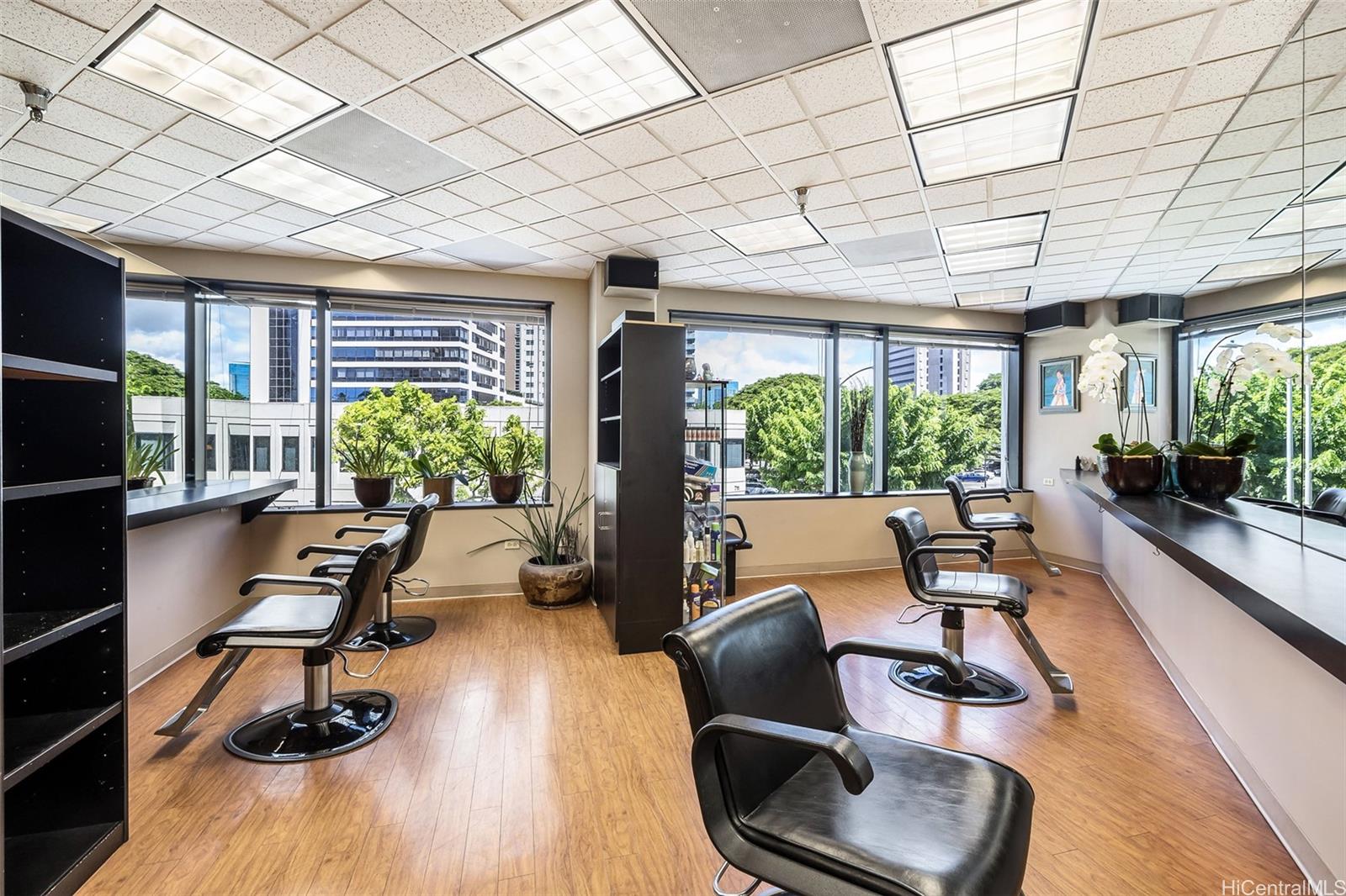 725 Kapiolani Blvd Honolulu Oahu commercial real estate photo8 of 12