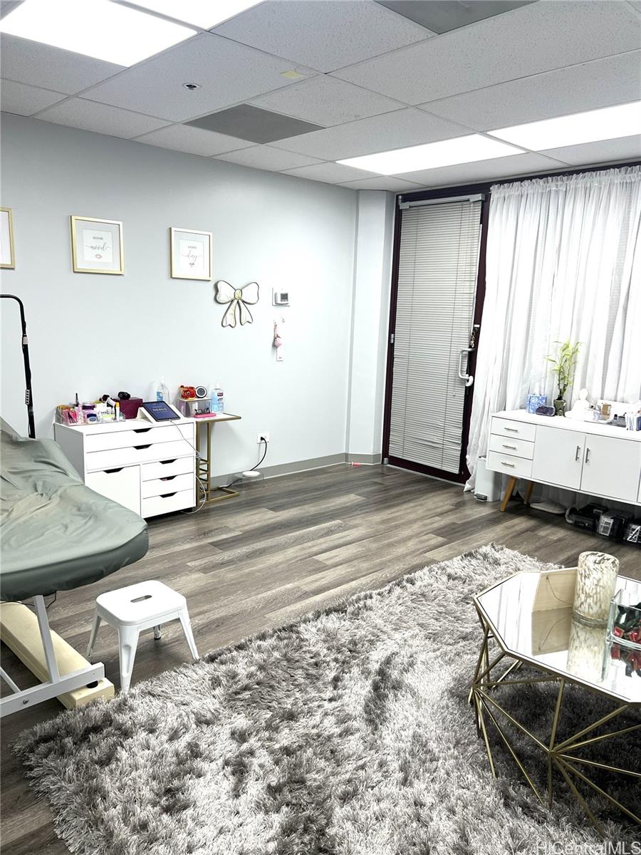 725 Kapiolani Blvd Honolulu Oahu commercial real estate photo8 of 10