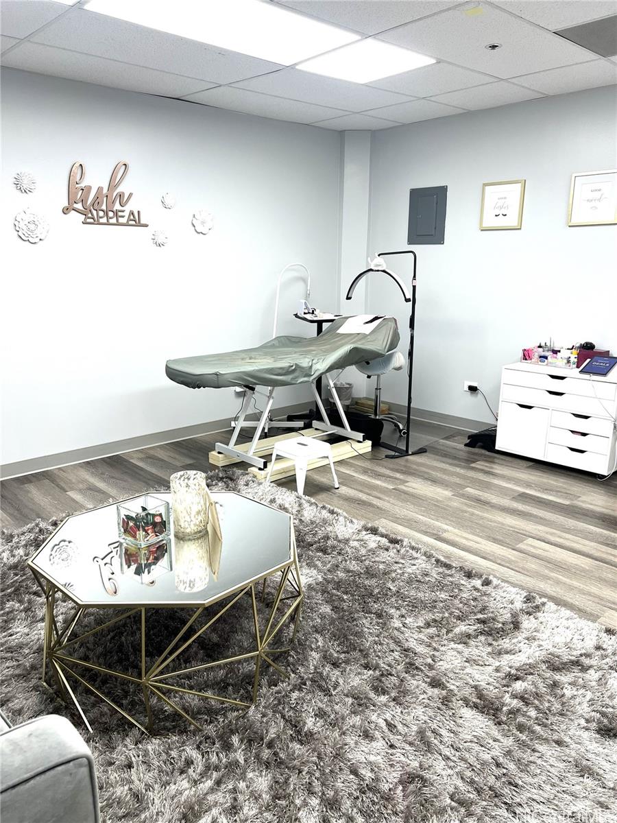 725 Kapiolani Blvd Honolulu Oahu commercial real estate photo9 of 10