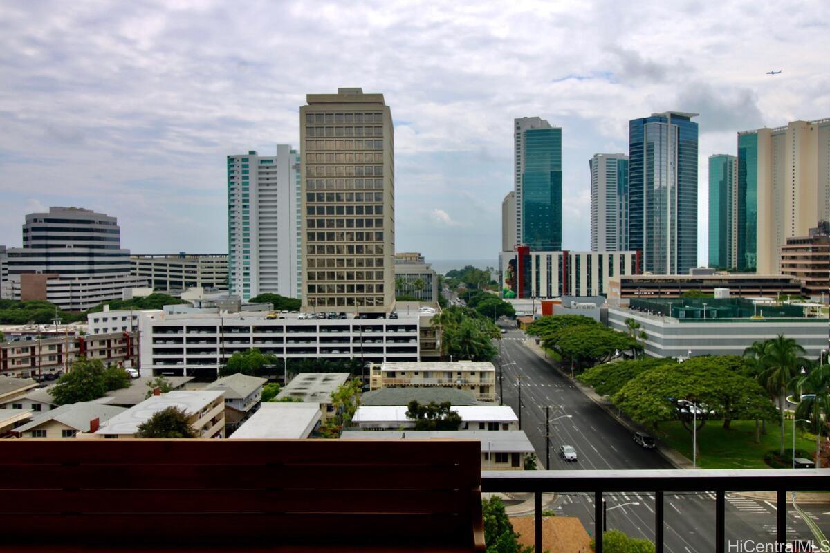 Piikoi Plaza condo # 1106, Honolulu, Hawaii - photo 22 of 25
