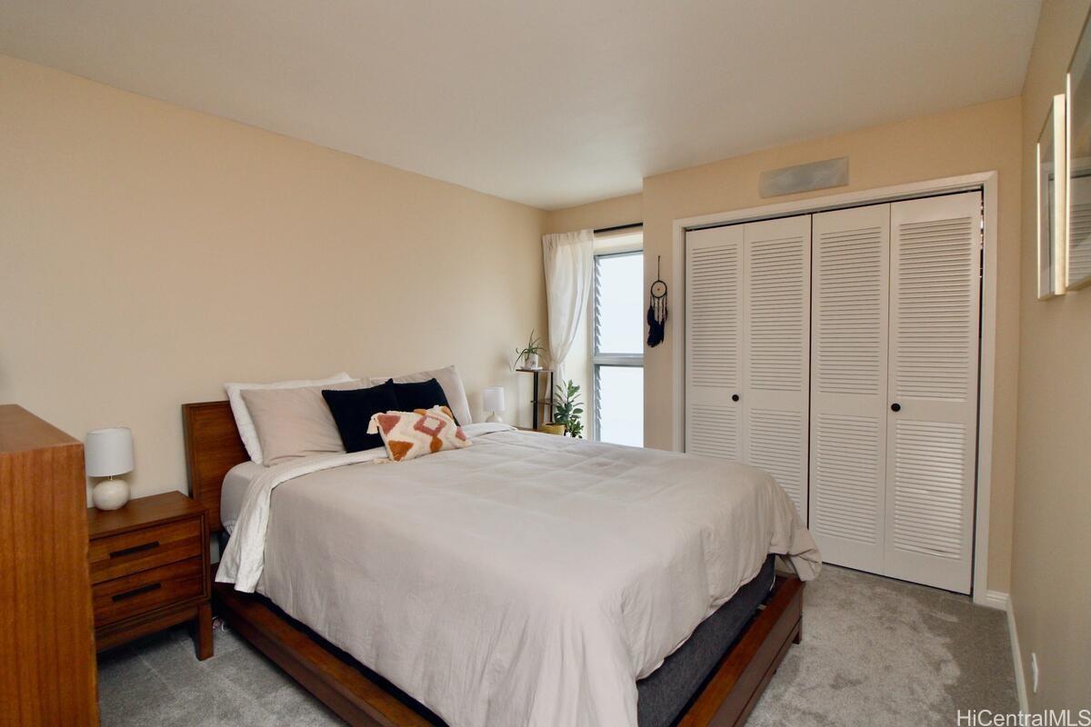 Piikoi Plaza condo # 1106, Honolulu, Hawaii - photo 23 of 25