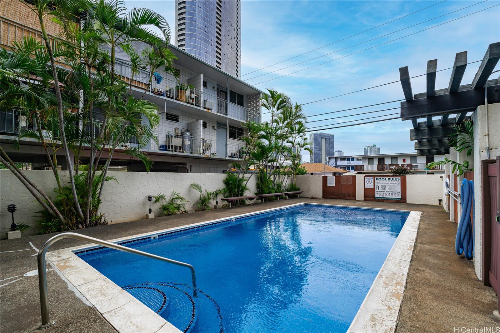 Piikoi Plaza condo # 302, Honolulu, Hawaii - photo 13 of 15