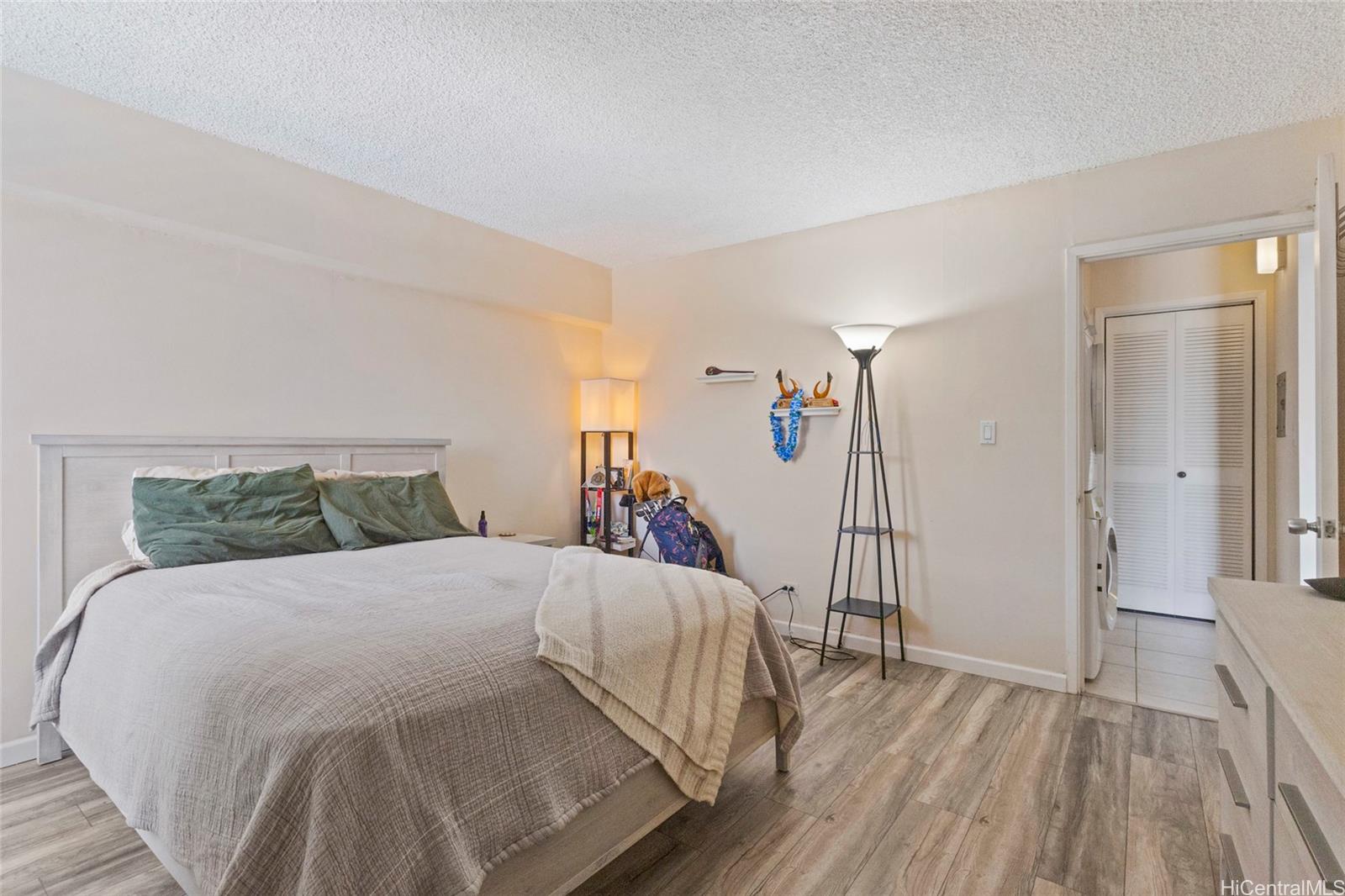 Piikoi Plaza condo # 803, Honolulu, Hawaii - photo 11 of 20