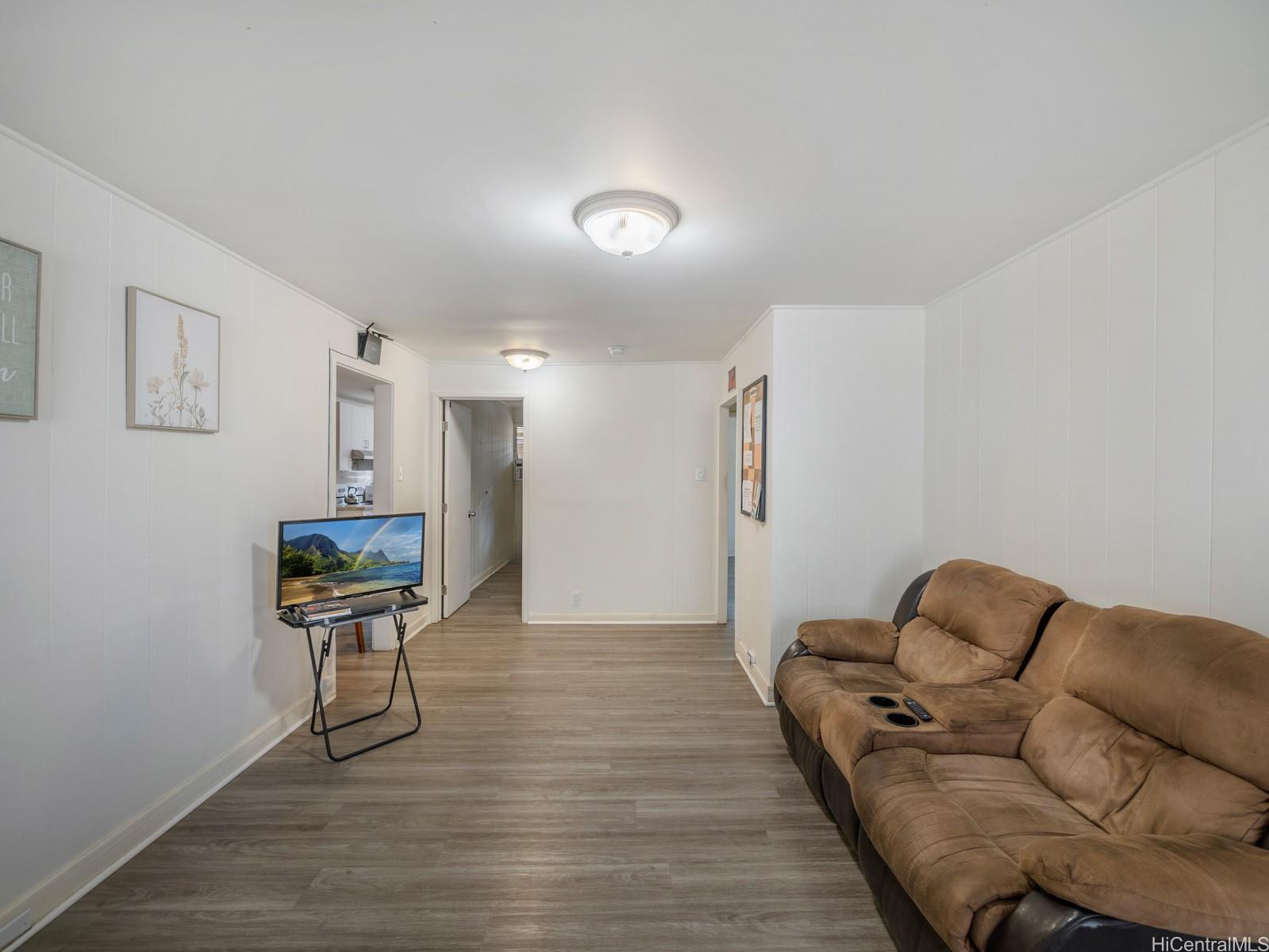 726 Menehune Lane Honolulu - Multi-family - photo 4 of 25