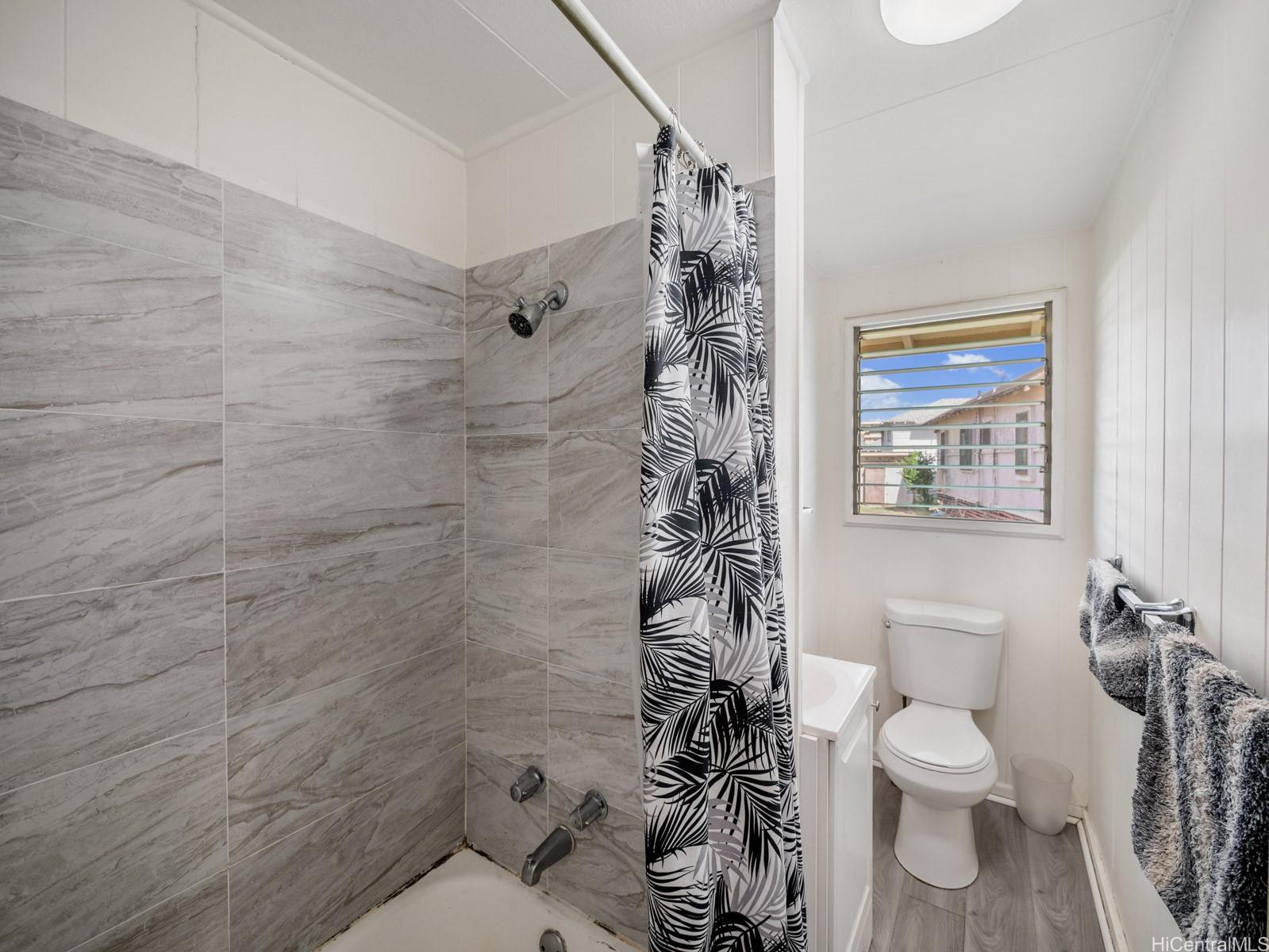 726 Menehune Lane Honolulu - Multi-family - photo 5 of 25