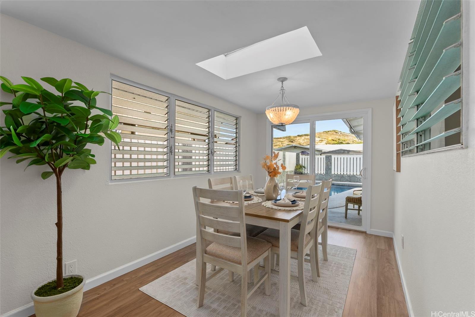 7263  Anakua Street Koko Head Terrace, Hawaii Kai home - photo 13 of 25