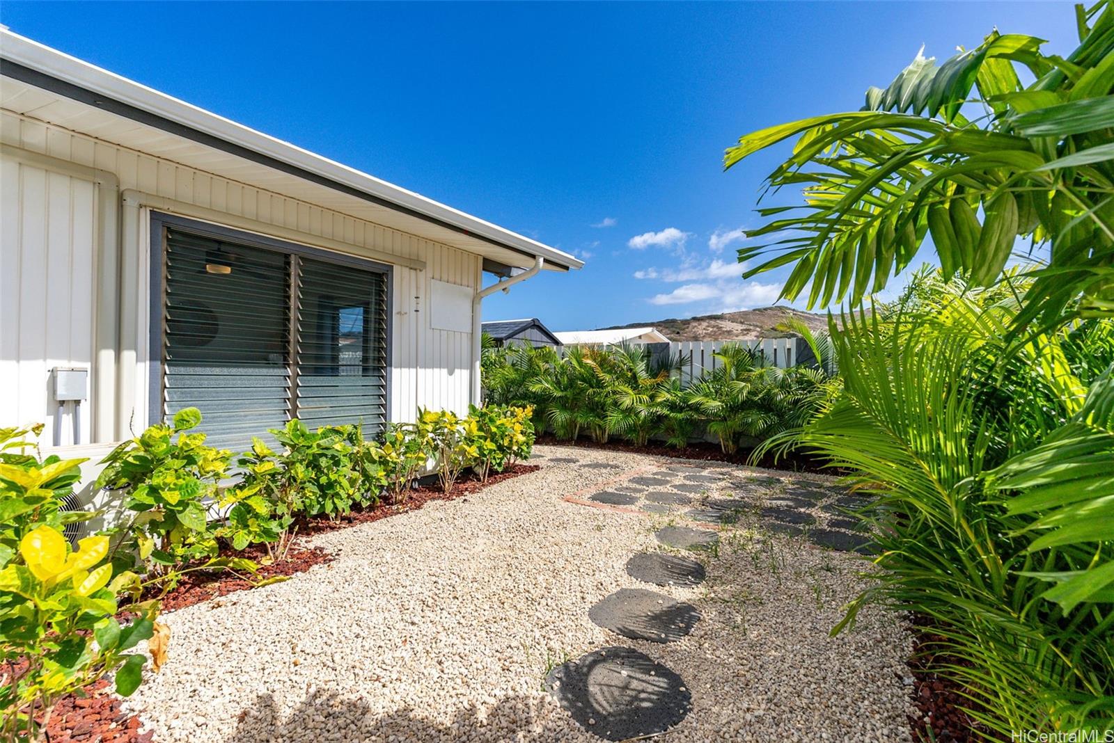 7263  Anakua Street Koko Head Terrace, Hawaii Kai home - photo 24 of 25