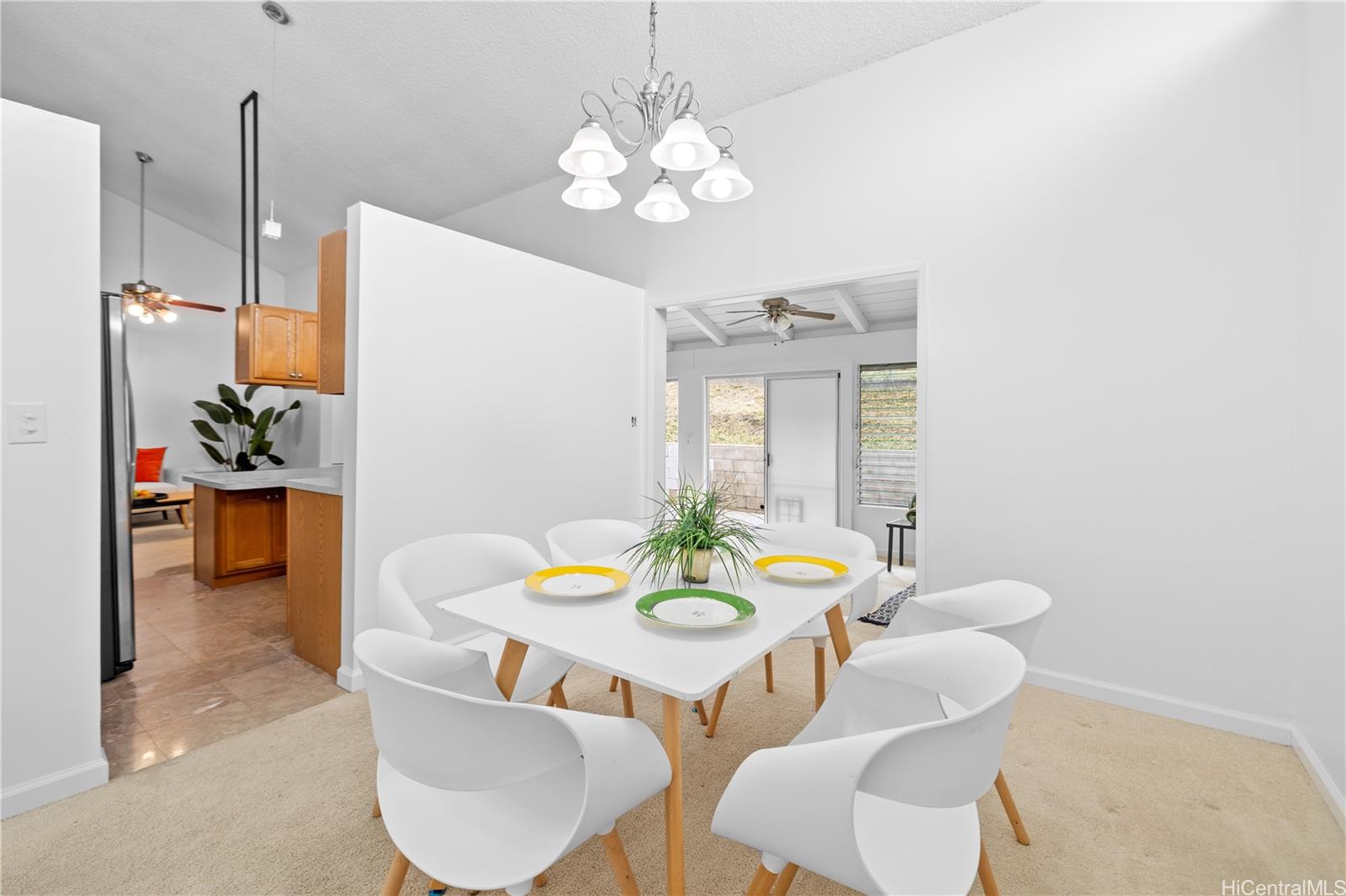 727  Hahaione Street Hahaione-lower, Hawaii Kai home - photo 5 of 19