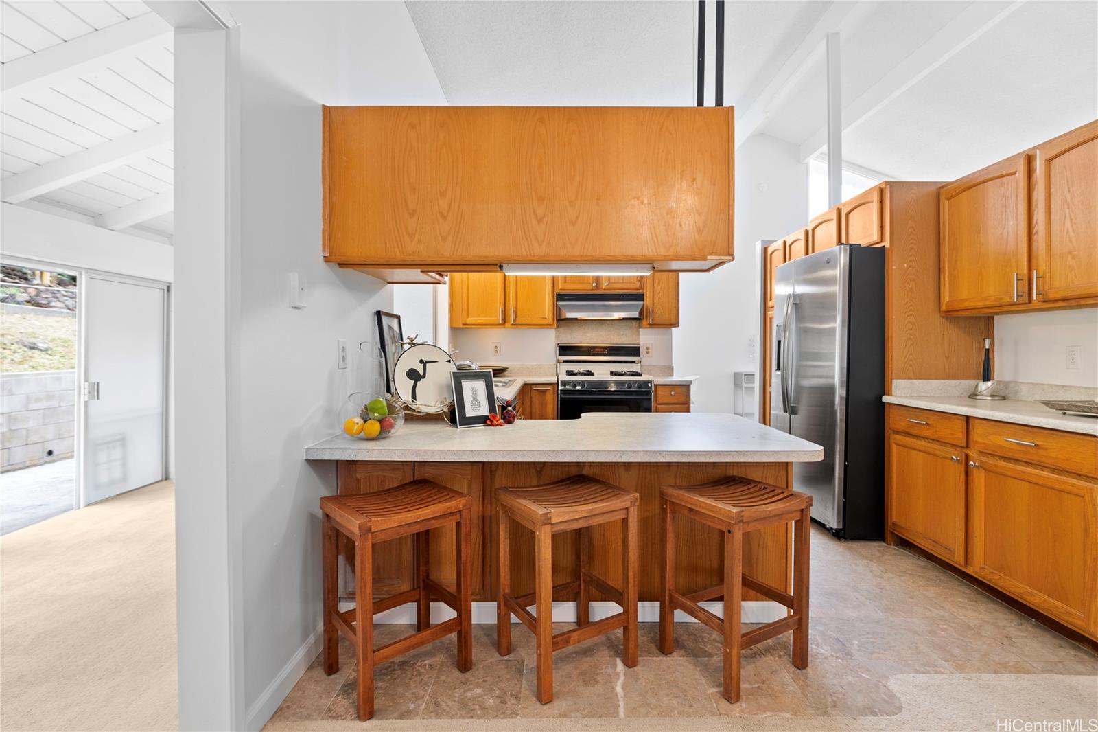 727  Hahaione Street Hahaione-lower, Hawaii Kai home - photo 8 of 19