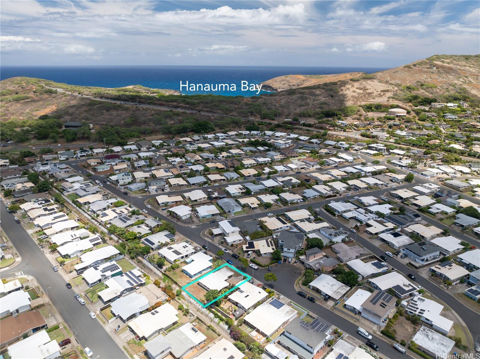 7272  Kauhako Street Koko Head Terrace, Hawaii Kai home - photo 9 of 13