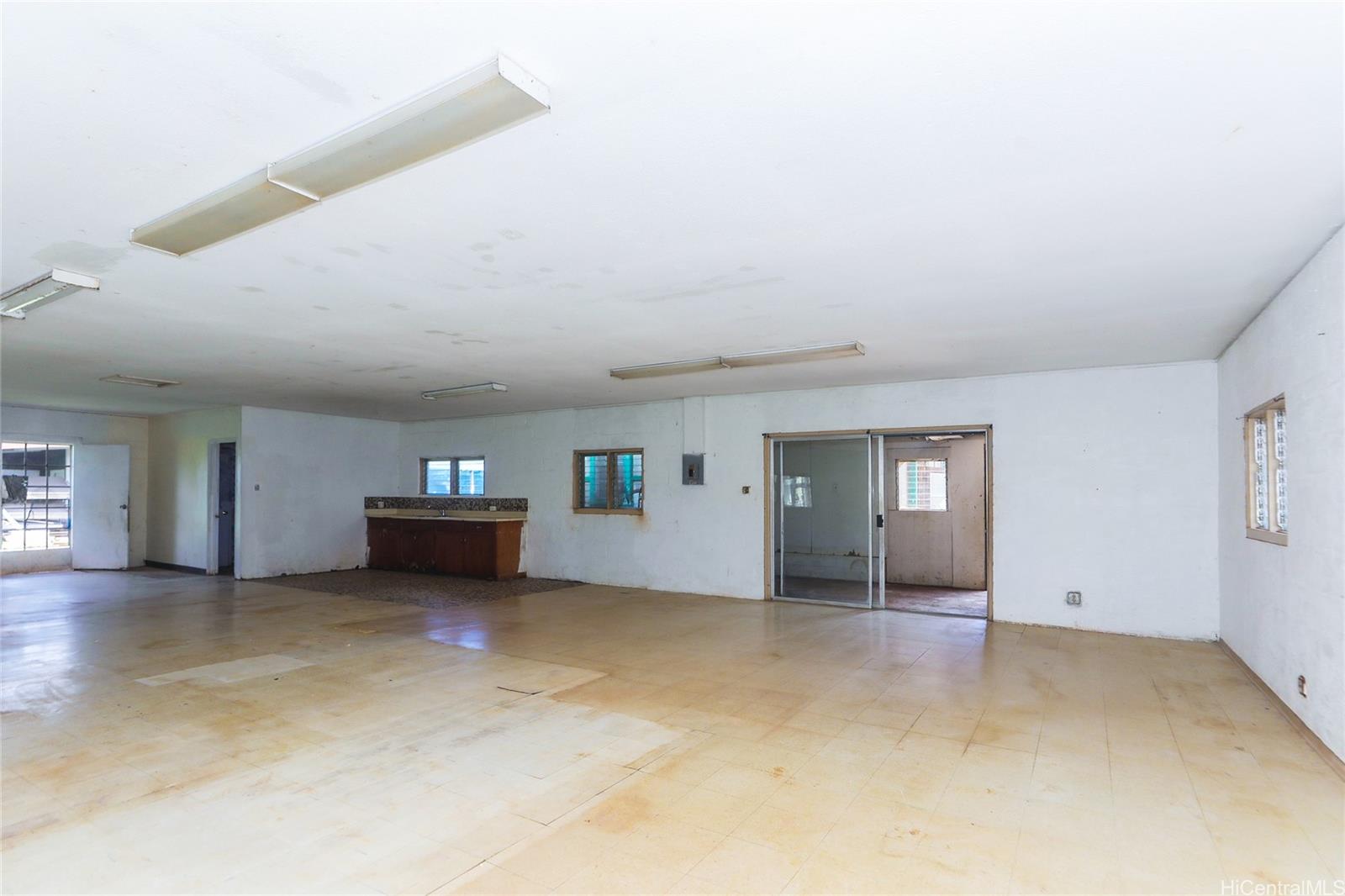 729  Nui Ave Govt/ag, Central home - photo 13 of 21