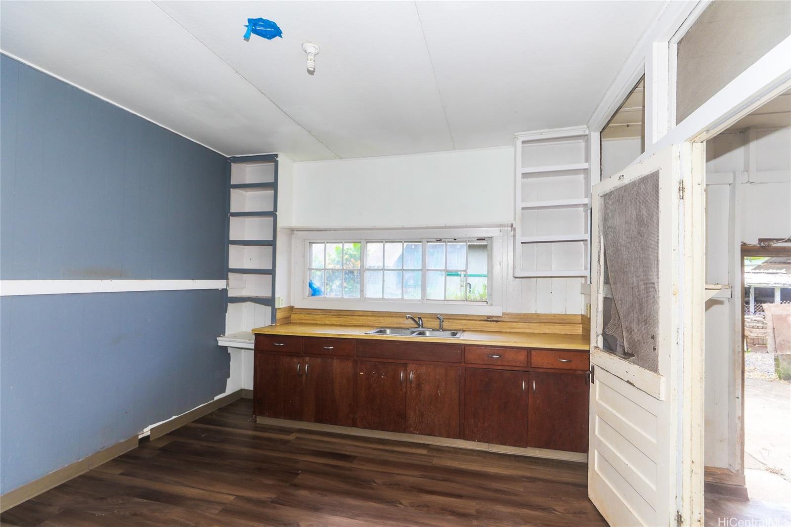729  Nui Ave Govt/ag, Central home - photo 5 of 21