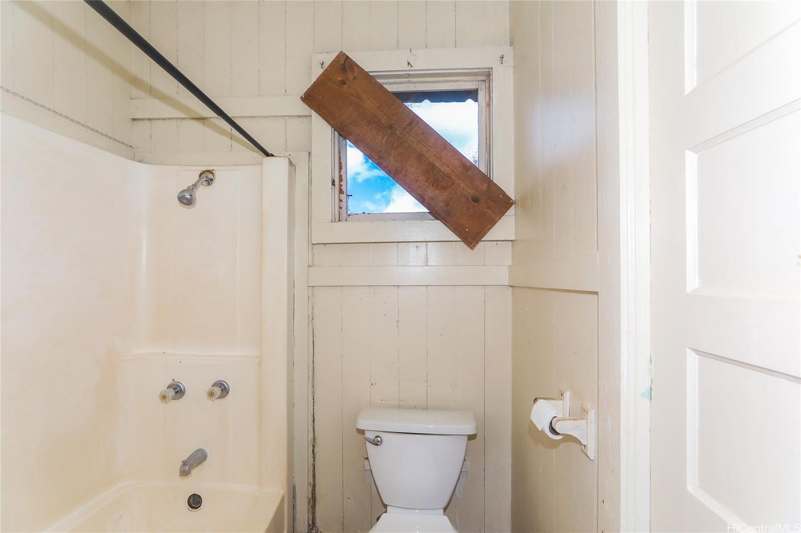 729  Nui Ave Govt/ag, Central home - photo 10 of 21