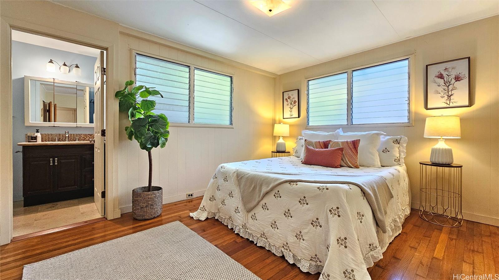 730  Ahuwale Street Aina Haina Area, Diamond Head home - photo 11 of 22