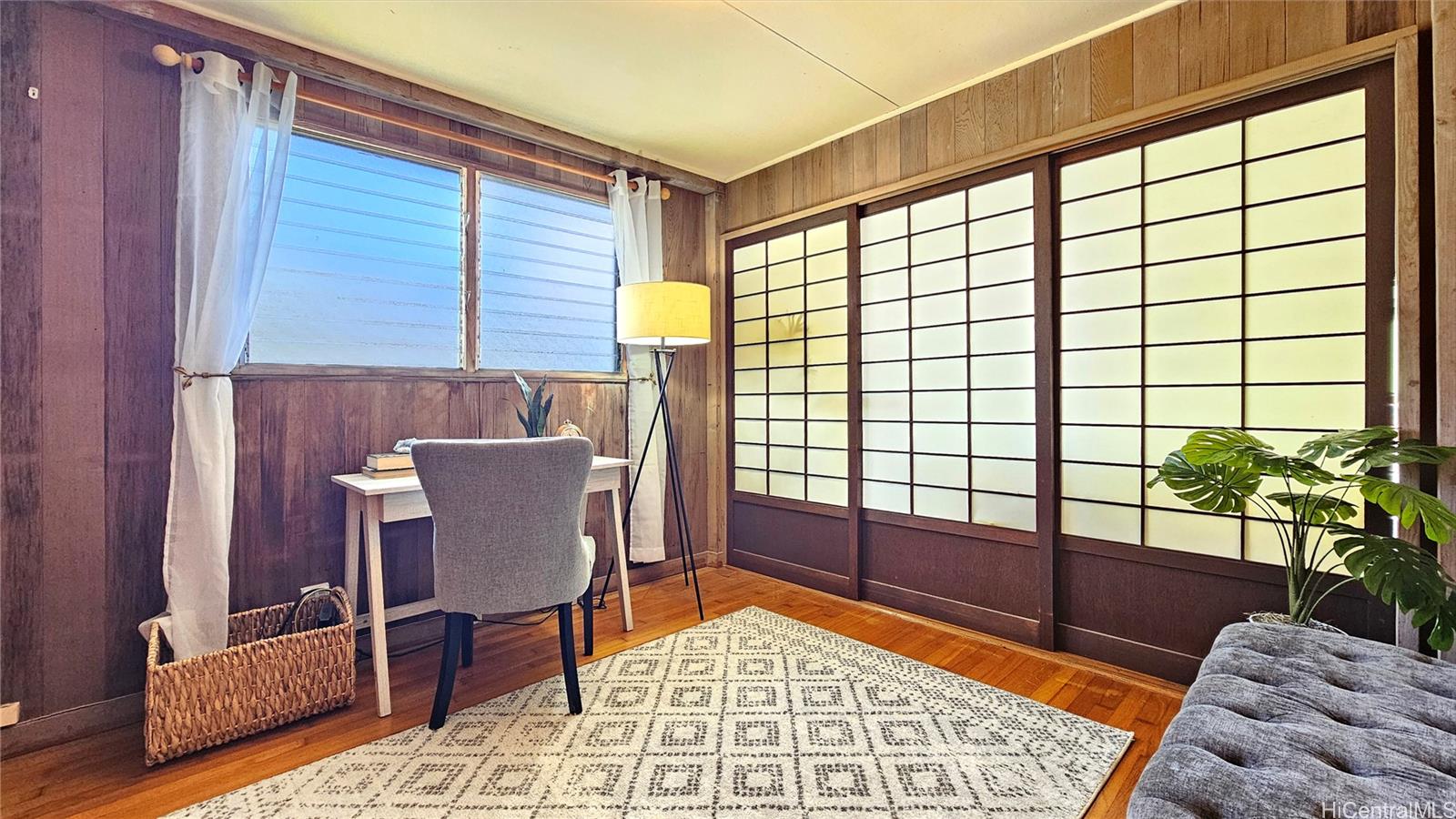 730  Ahuwale Street Aina Haina Area, Diamond Head home - photo 12 of 22