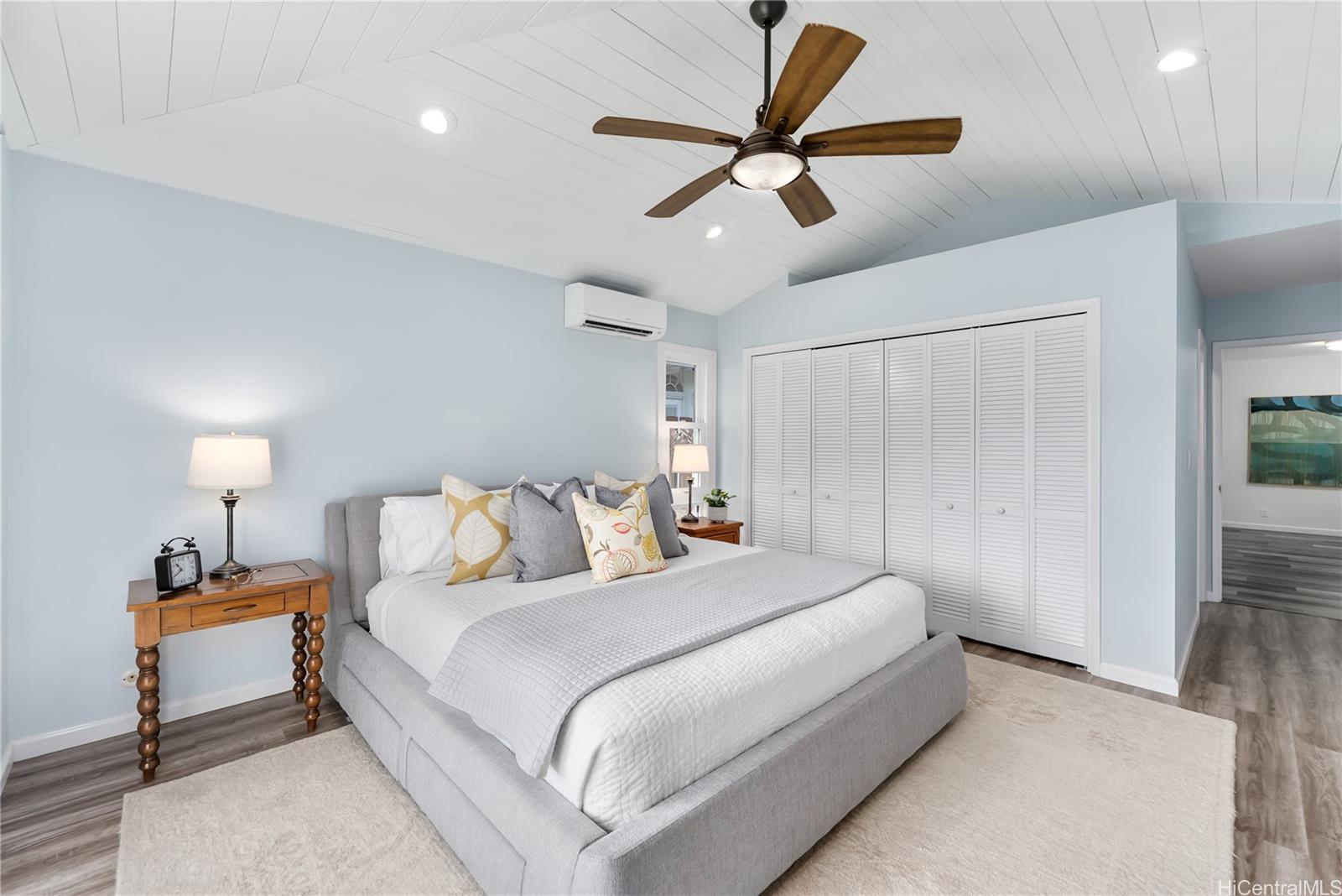 730  Kumukahi Place Spinnaker Isle, Hawaii Kai home - photo 17 of 24