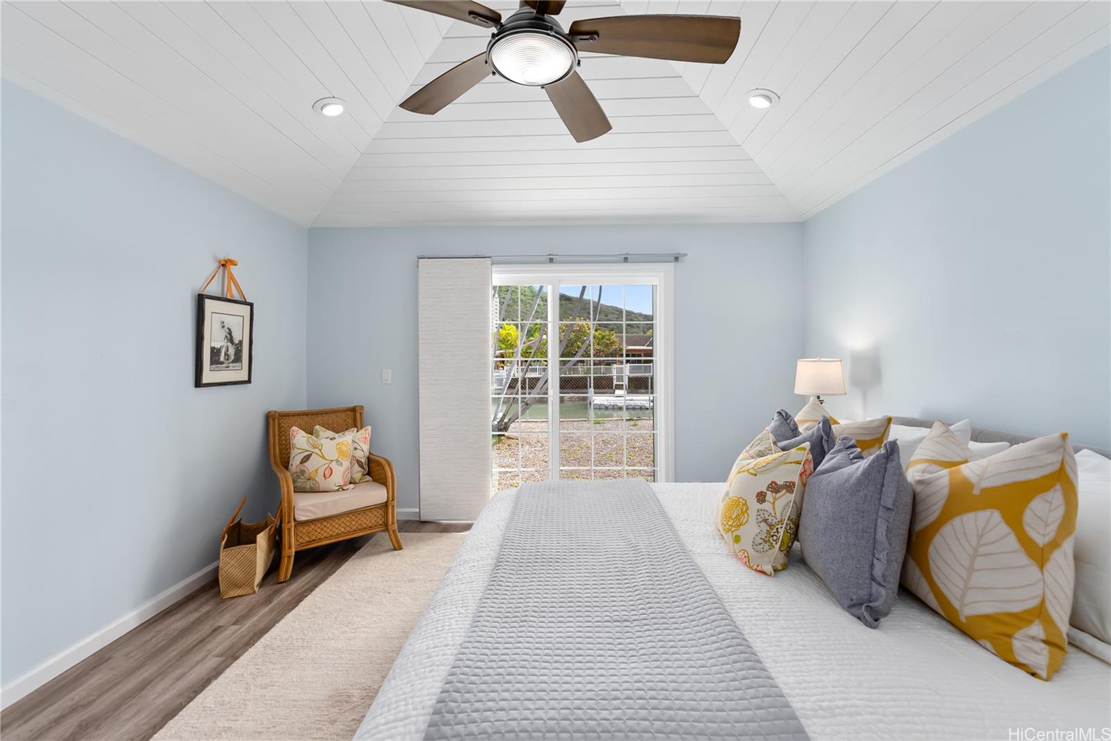 730  Kumukahi Place Spinnaker Isle, Hawaii Kai home - photo 16 of 24