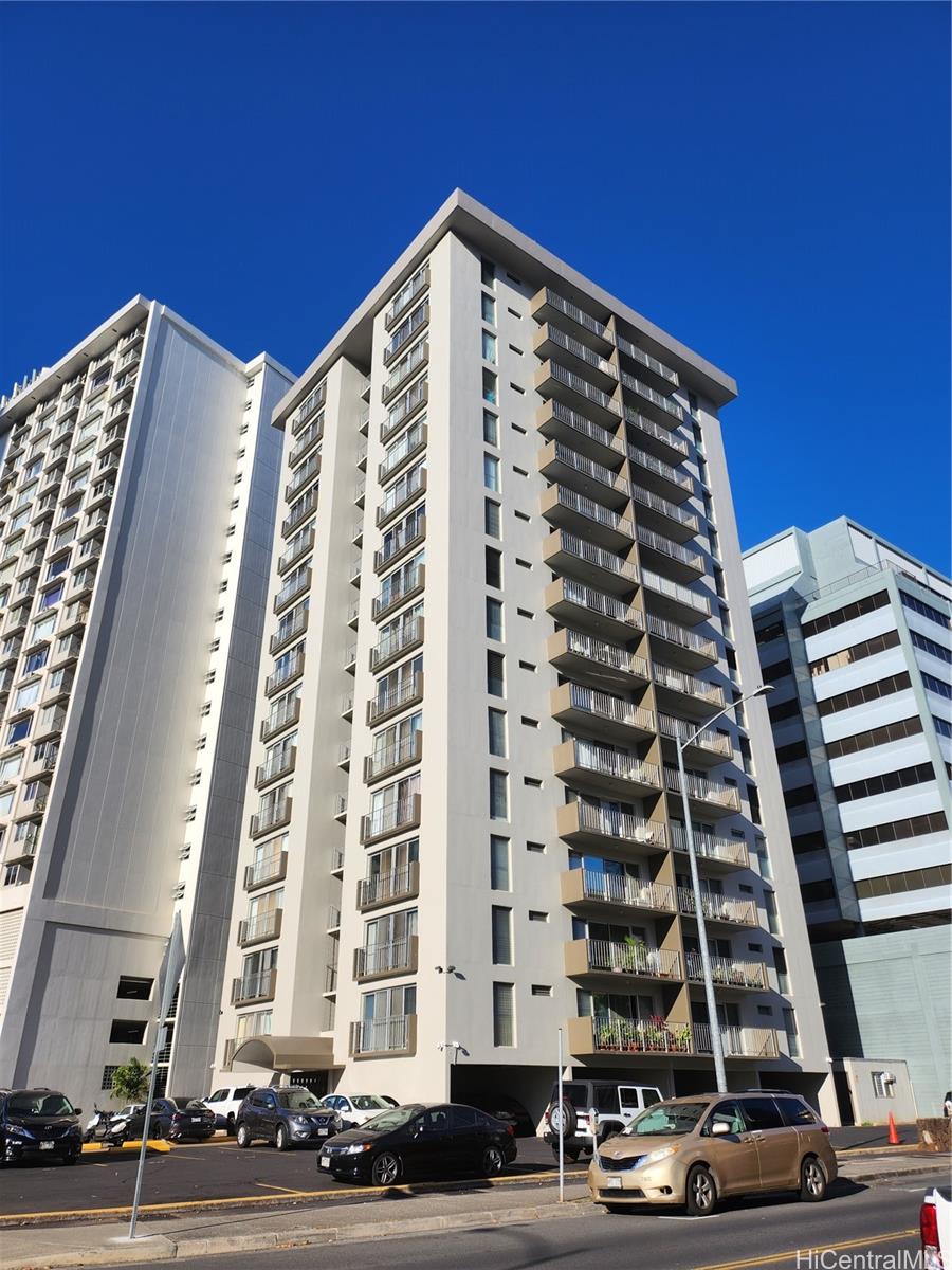 Coty Tower condo # 1004, Honolulu, Hawaii - photo 12 of 13