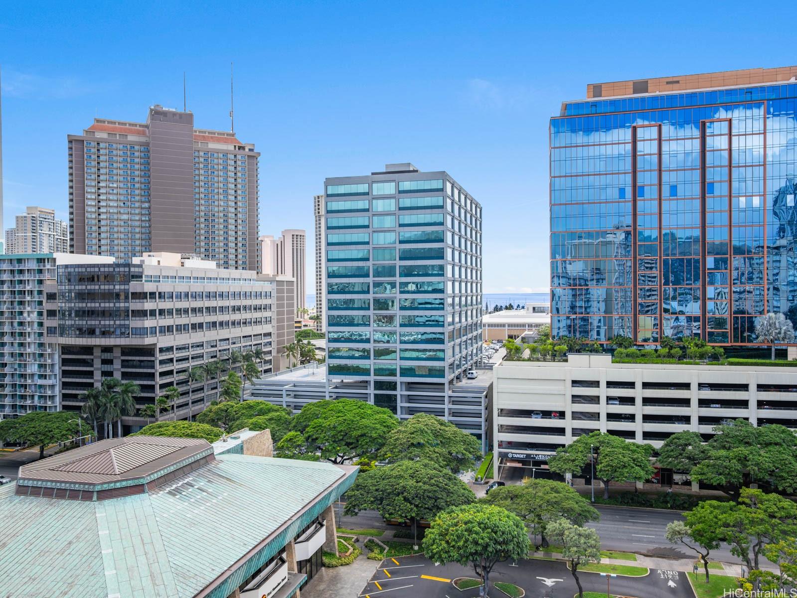 Coty Tower condo # 1503, Honolulu, Hawaii - photo 24 of 25