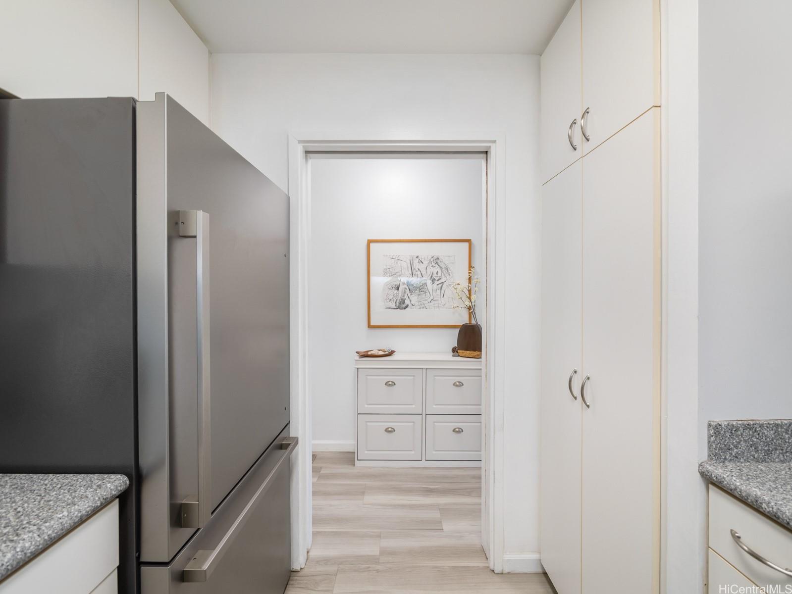 Coty Tower condo # 1503, Honolulu, Hawaii - photo 4 of 25