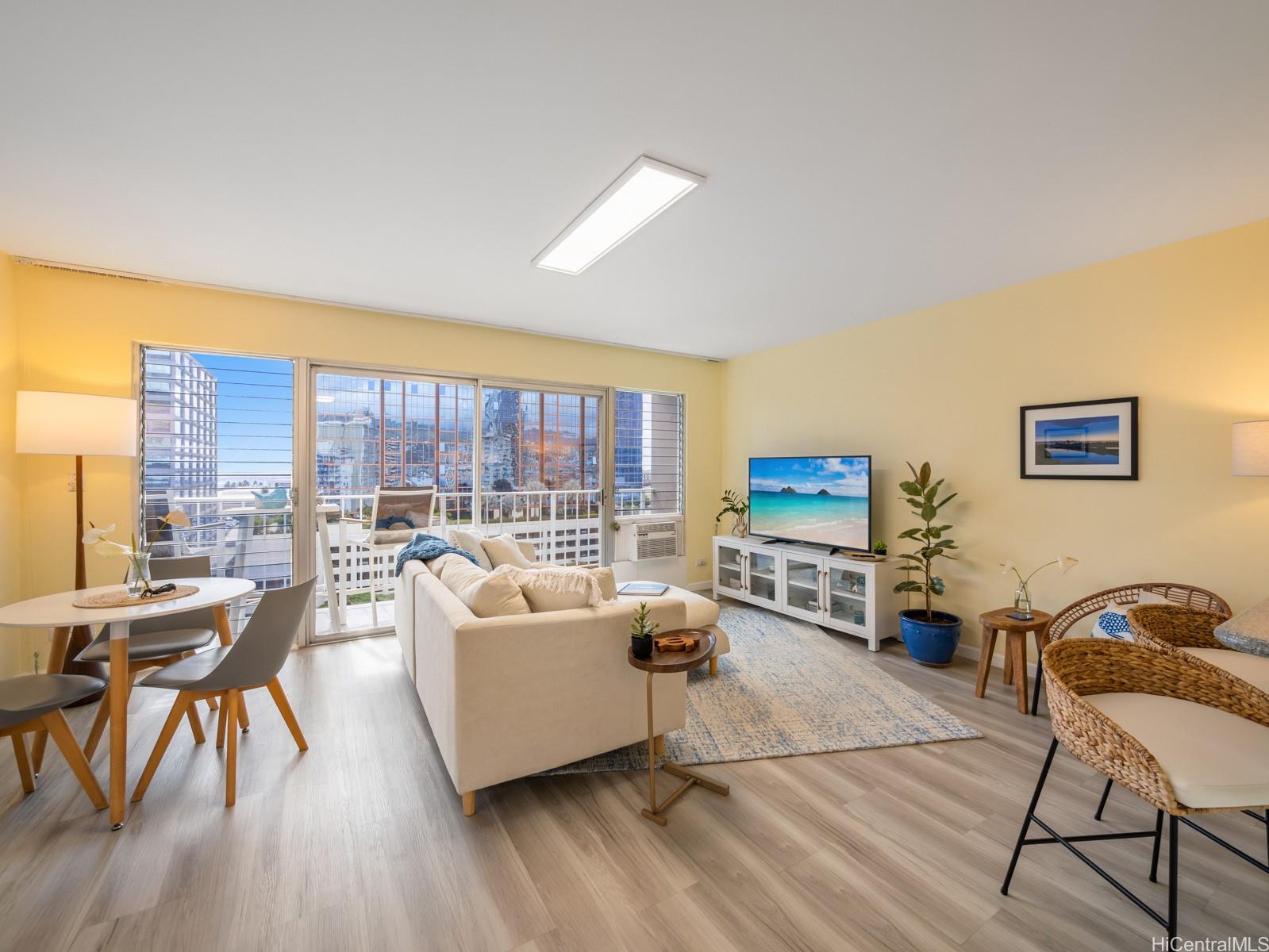 Coty Tower condo # 1503, Honolulu, Hawaii - photo 6 of 25