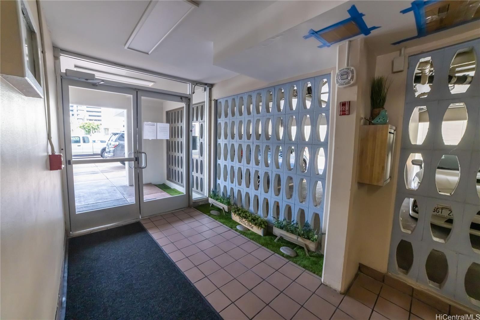 Coty Tower condo # 303, Honolulu, Hawaii - photo 15 of 20