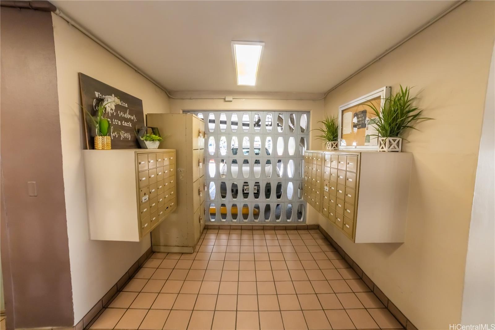 Coty Tower condo # 303, Honolulu, Hawaii - photo 17 of 20