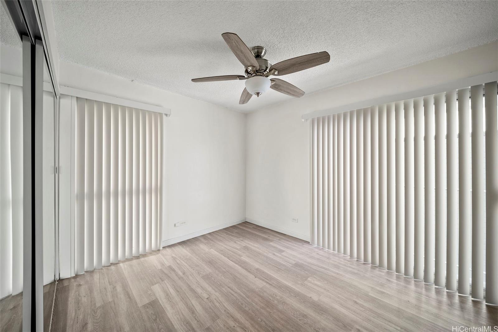 Coty Tower condo # 402, Honolulu, Hawaii - photo 7 of 14