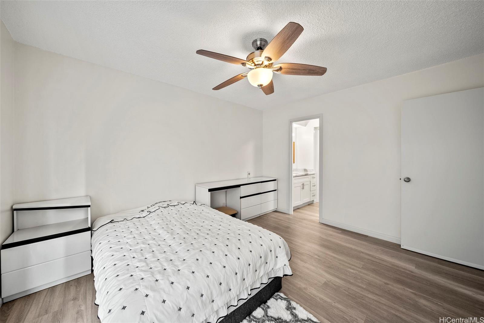 Coty Tower condo # 402, Honolulu, Hawaii - photo 9 of 14