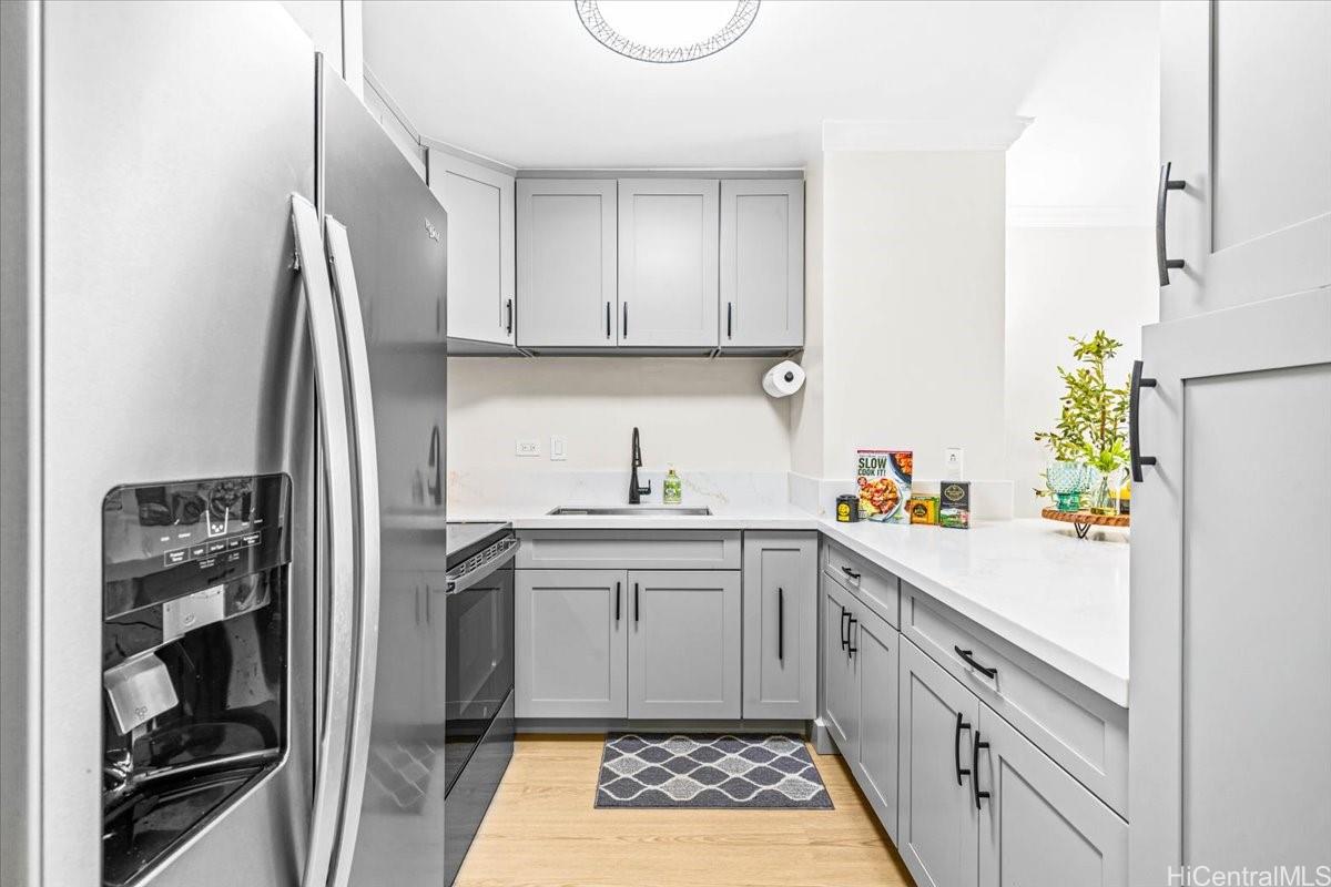 Coty Tower condo # 904, Honolulu, Hawaii - photo 9 of 25