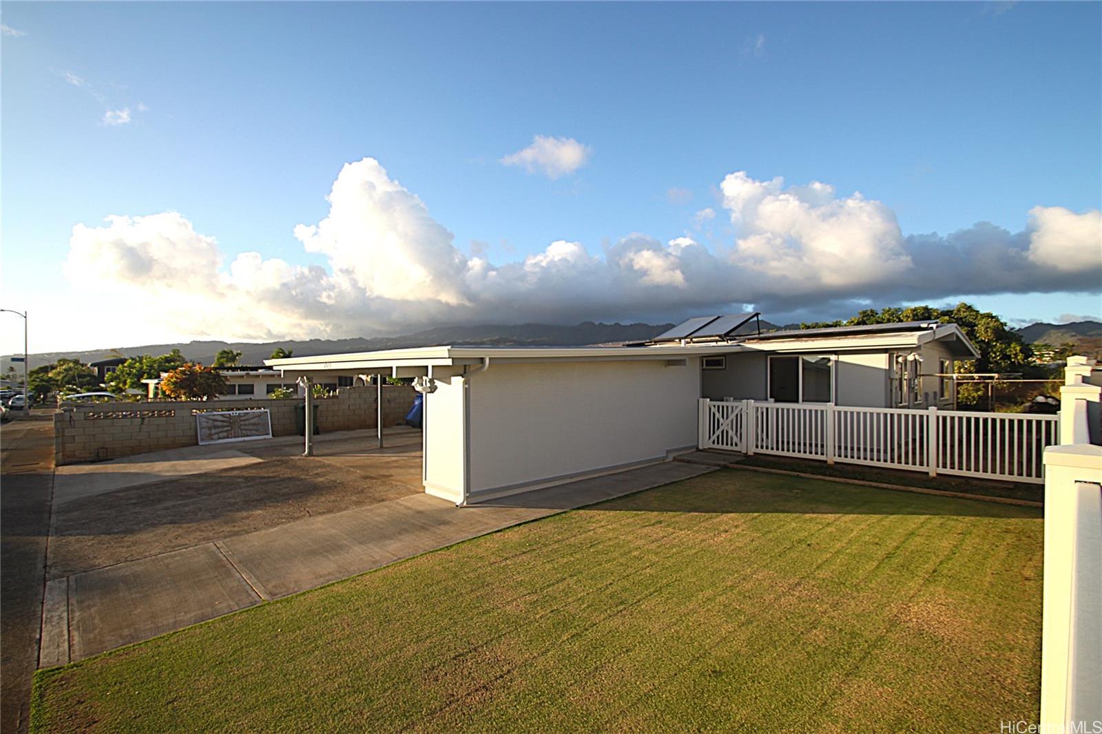 7324  Kauhako Street Koko Head Terrace, Hawaii Kai home - photo 2 of 17