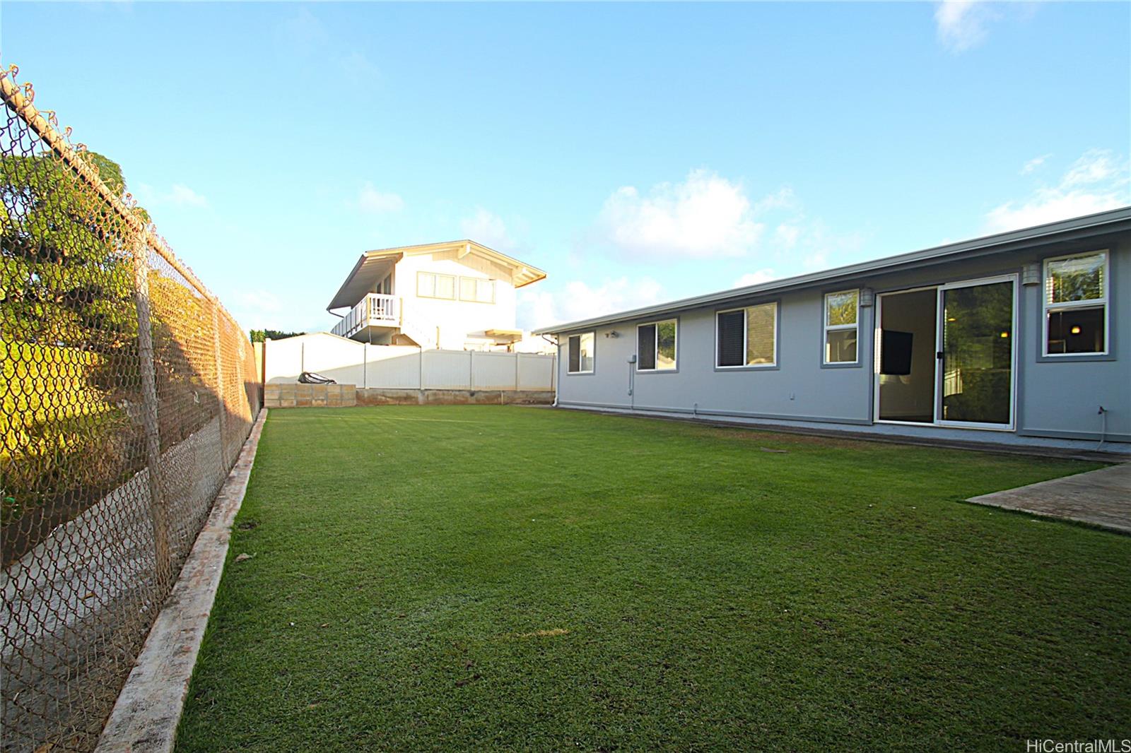 7324  Kauhako Street Koko Head Terrace, Hawaii Kai home - photo 14 of 17