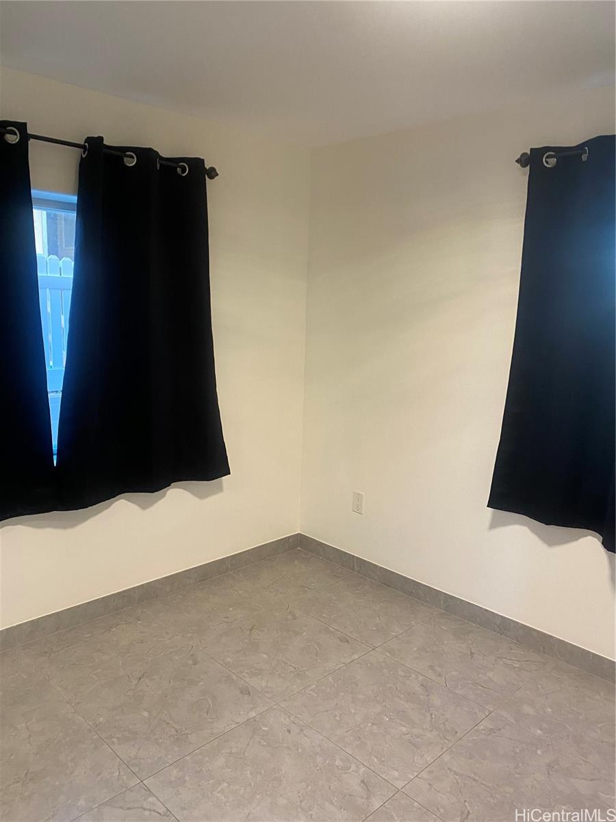 734 8th Ave Honolulu - Rental - photo 9 of 11