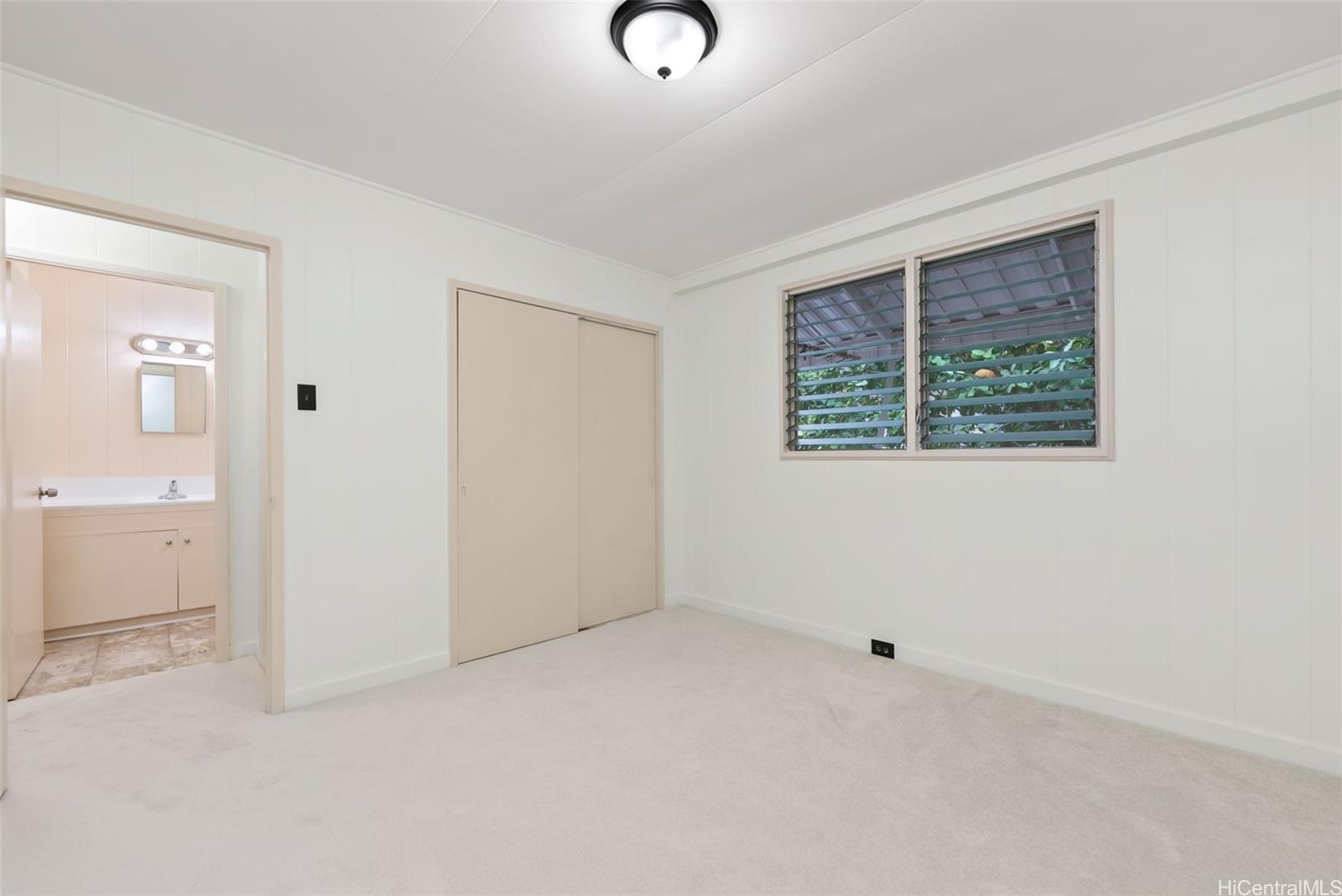 735 Lukepane Ave Honolulu - Multi-family - photo 11 of 15