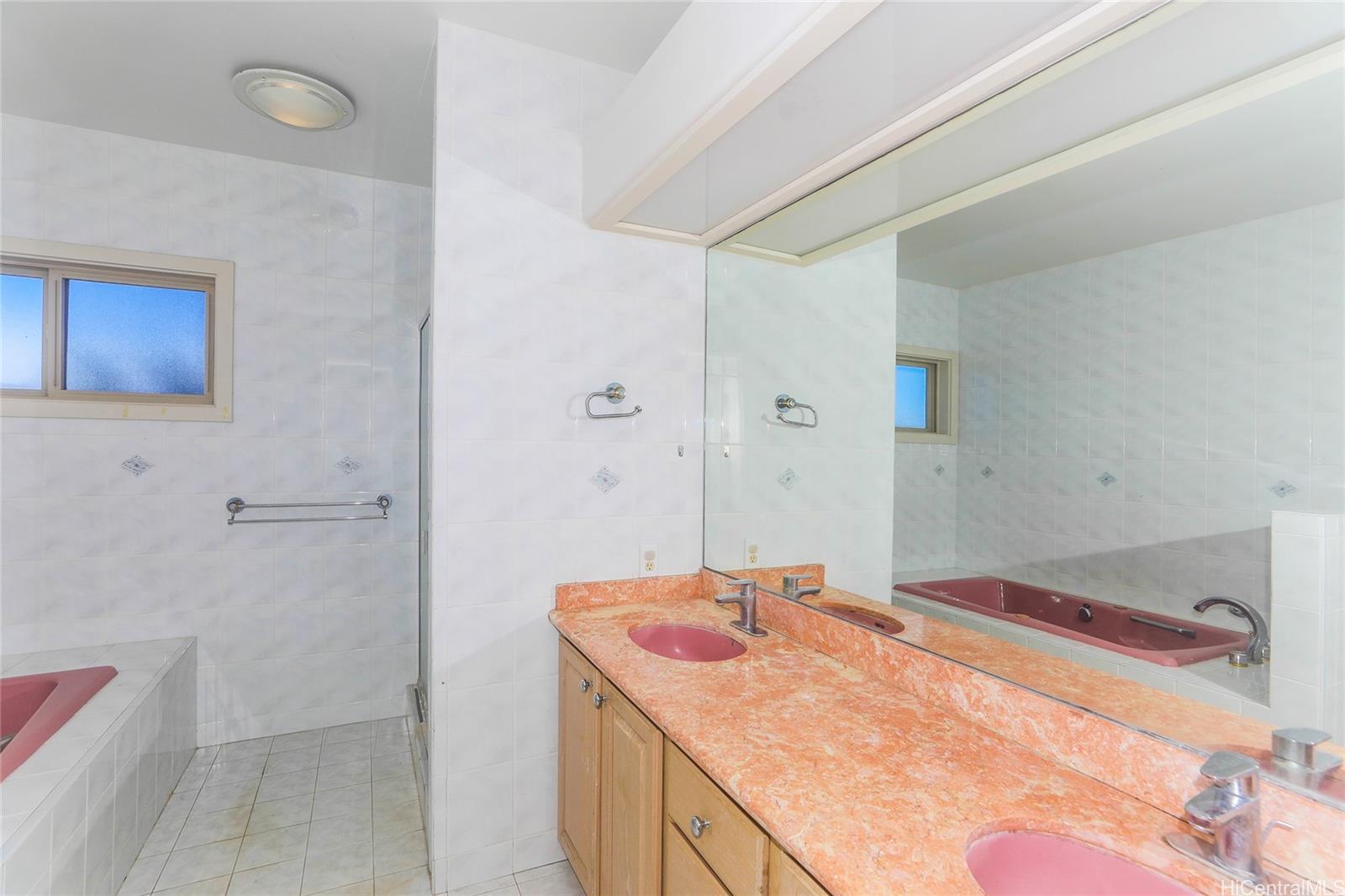 736  Ulili Street Kahala Area, Diamond Head home - photo 15 of 25